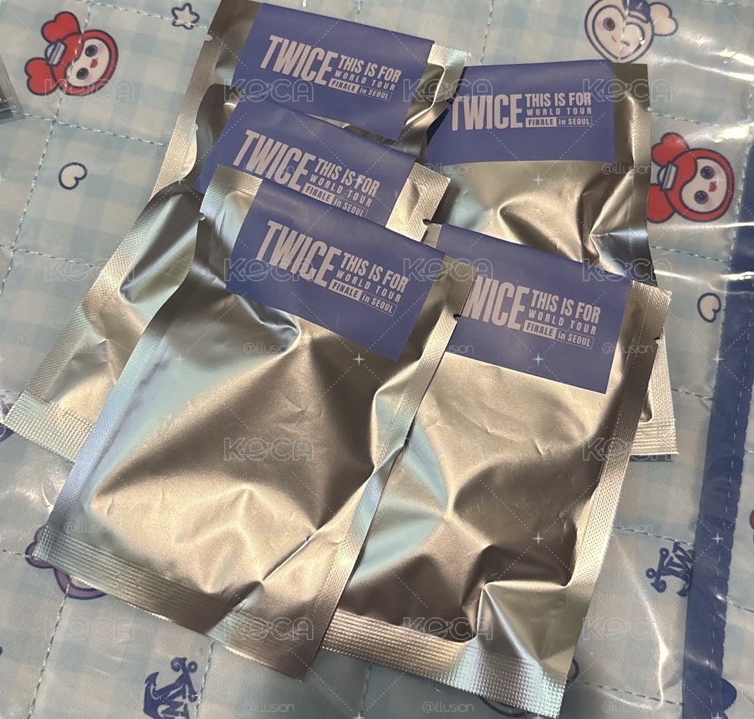 TWICE安可快閃店 隨機迷你吊飾