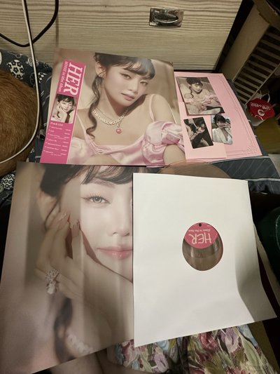 I-DLE Minnie HER 初販LP 黑膠唱片 （透粉色+實粉色）