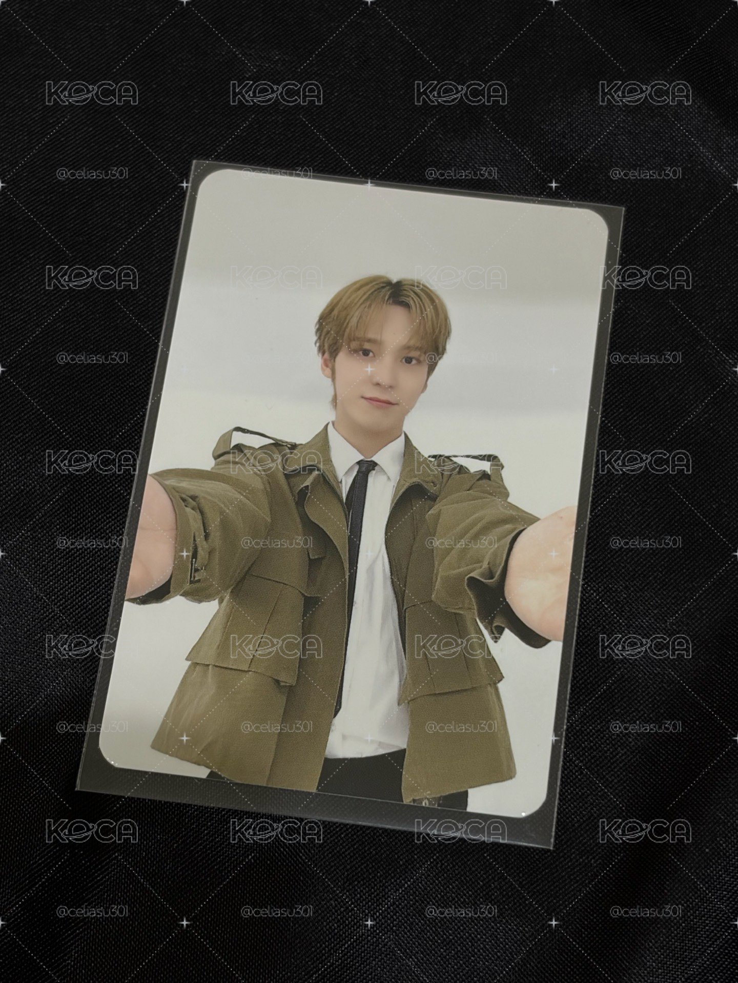ATEEZ 潤 抱抱卡