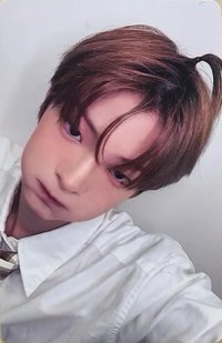 YOUTH ERROR km 蘋果頭 Ver. 簽售卡 