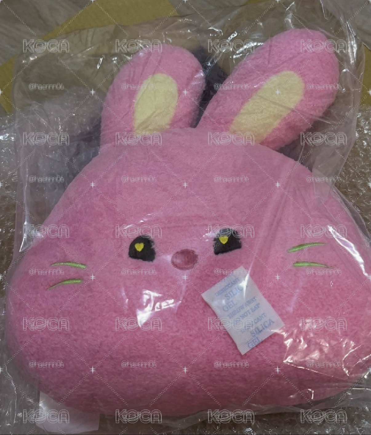Bunini粉抱枕