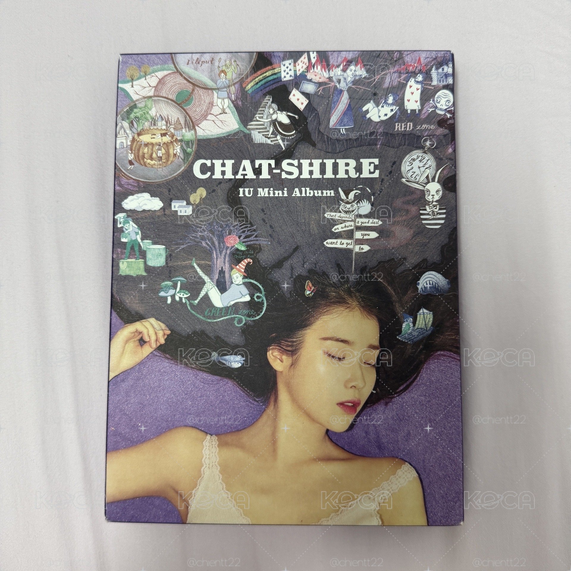 IU 李知恩 CHAT-SHIRE 專輯