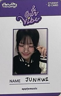 &Our Vibe am 線上9.0 簽售卡 證件照