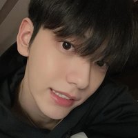 page_讓我出掉小卡週邊😭態度好會送東西啊