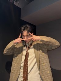 YY