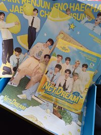 摺疊海報*2+宣傳冊 *1 