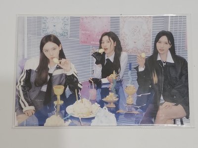TWICE 2023 5th World Tour “READY TO BE” 團照