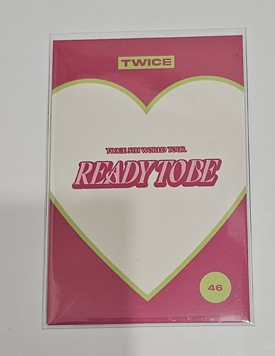 TWICE 2023 5th World Tour “READY TO BE” 團照