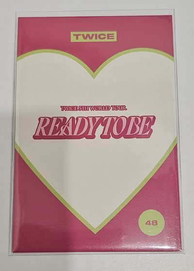 TWICE 2023 5th World Tour “READY TO BE”團照