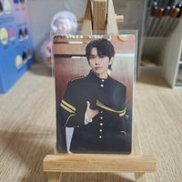 秀B