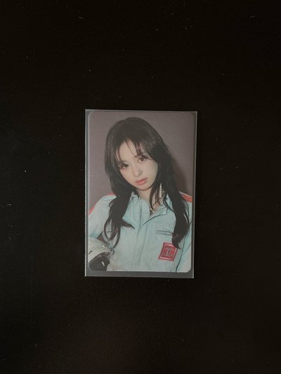 춤 (CHOOM) Ahyoen Plush keyrlng Ver. 專輯卡 