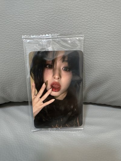 ₊⁺★競標 𐭩BABYMONSTER 寶怪 AHYEON 춤 (CHOOM) K4簽售卡