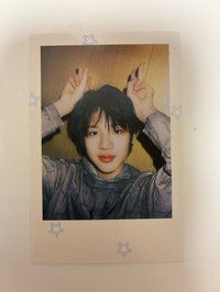 瓜頭頂比耶