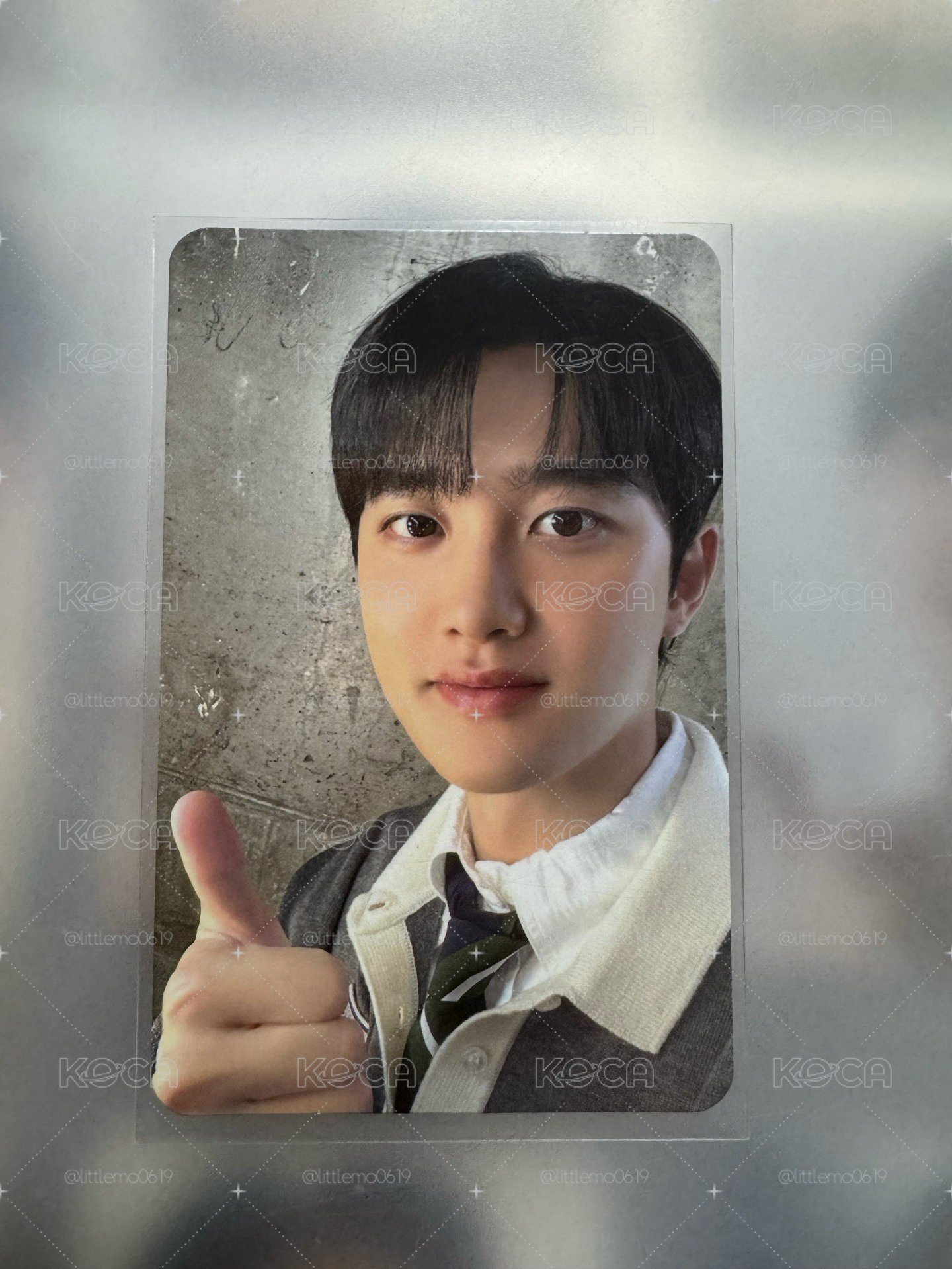 EXO-D.O.-24年神顏年曆 隨機卡 A版-貌美的校服嘟