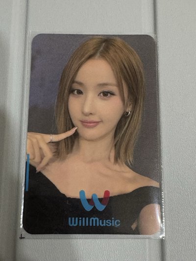 KISS OF LIFE [Who is she] WM台北特典卡 & Who is she awe ver.專輯