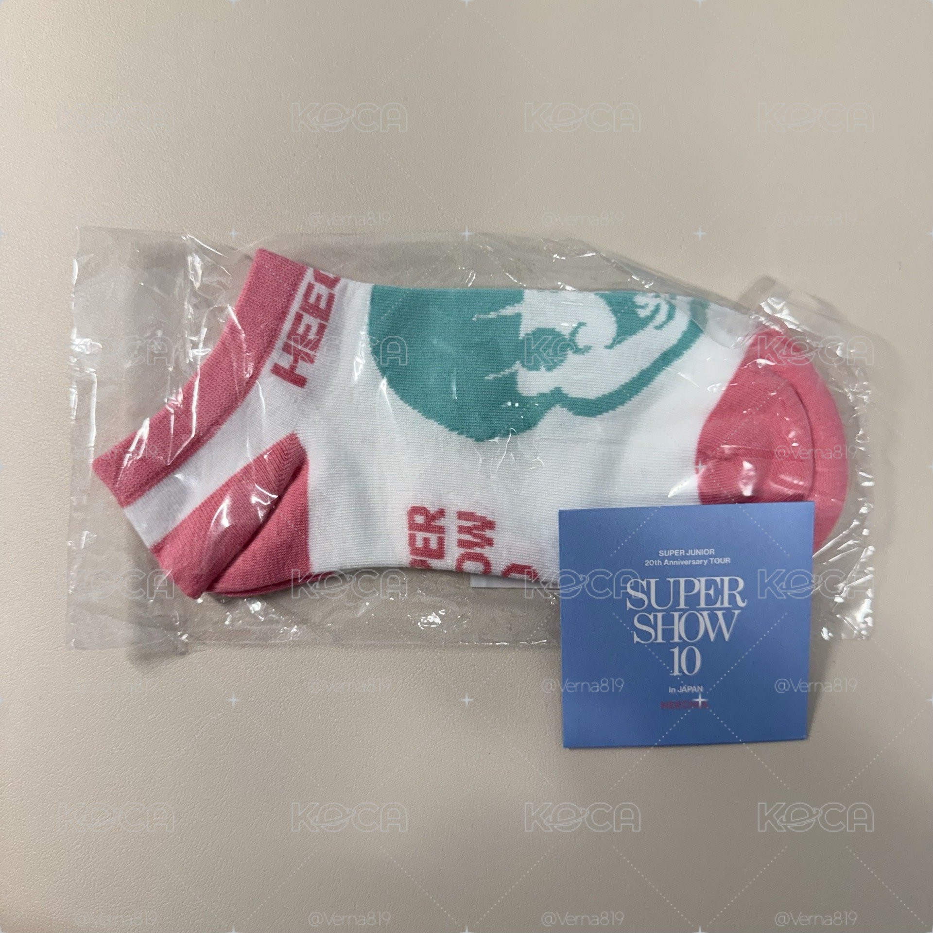 SS10日巡扭蛋希澈襪子、大頭照