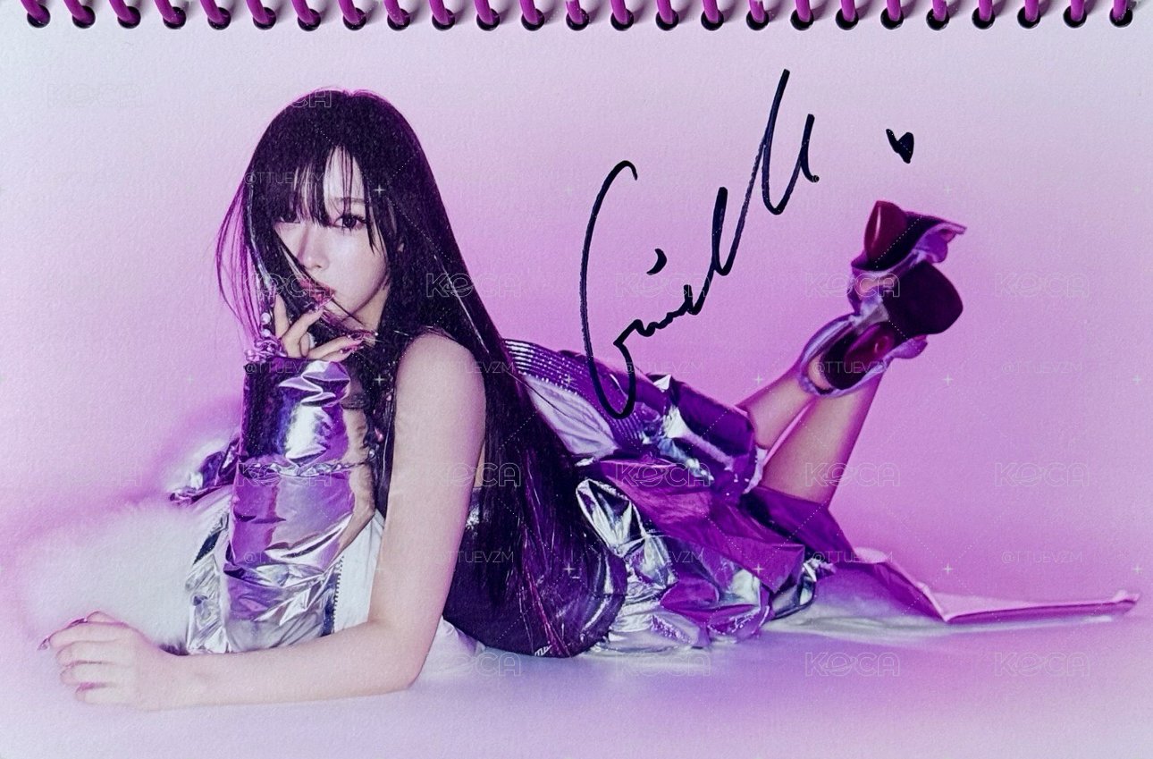 GISELLE 親簽撕頁