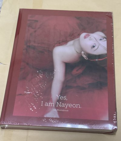 Yes I am Nayeon 寫真 全新未拆