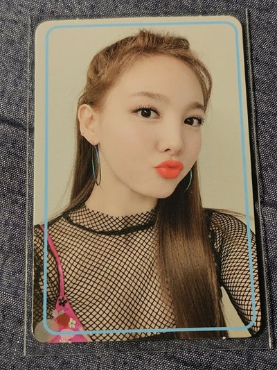 TWICE FANCY YOU NAYEON 