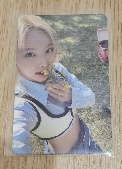 TWICE BETWEEN 1&2 NAYEON 