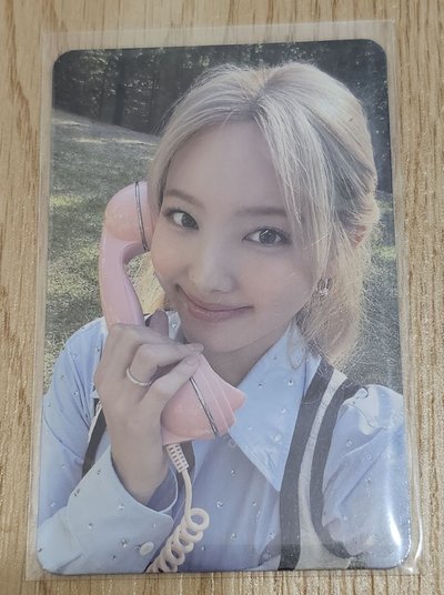TWICE BETWEEN 1&2 NAYEON 