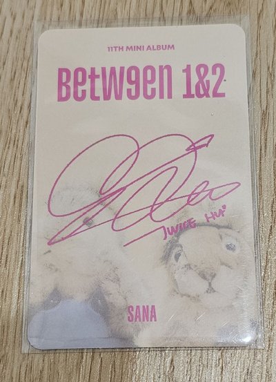 TWICE BETWEEN 1&2 SANA 