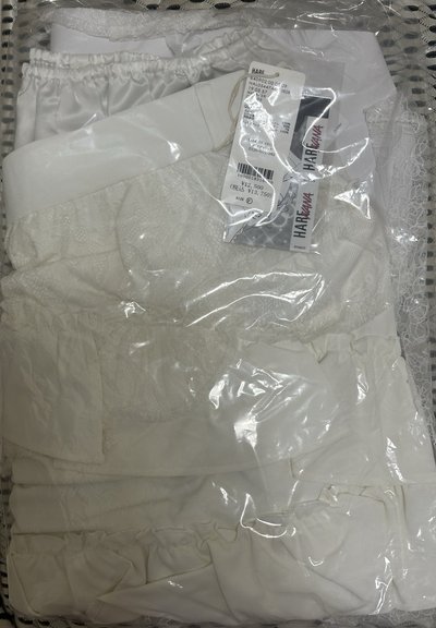 HARE x NANA 聯名款荷葉裙