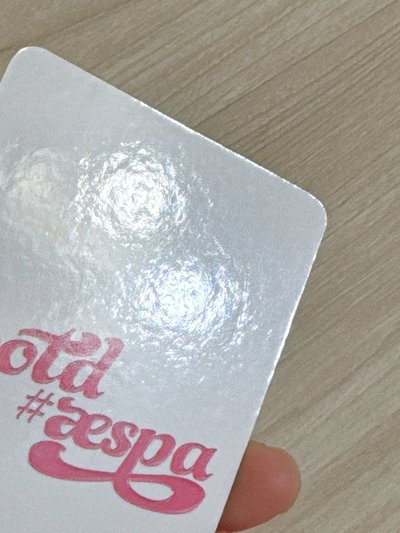 展會滿額咬指柚（白衣）