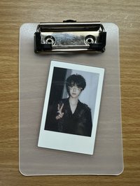 上海黑衣比耶拍立得