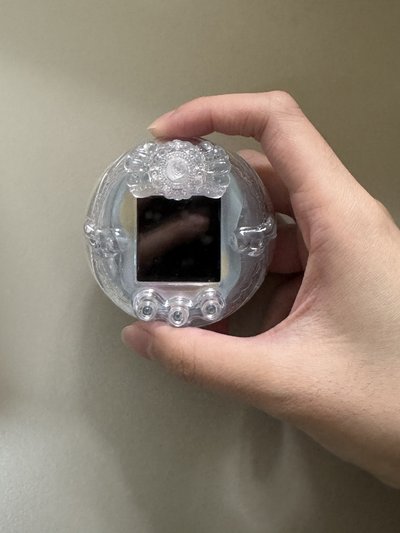 UNI白色