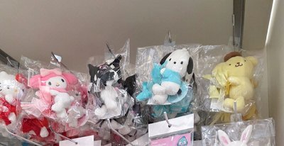 代購 韓國限定三麗鷗手燈套