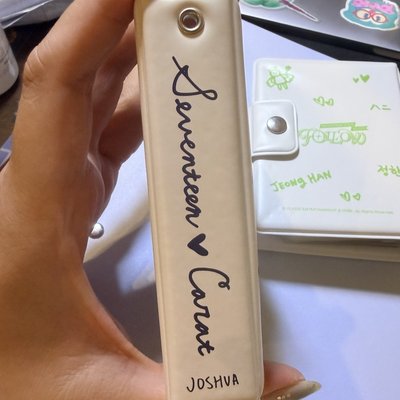 卡冊漢、秀