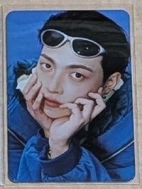 Aniteez 臉頰中