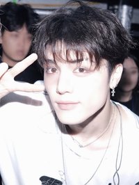 이