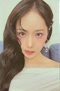 信飛 卡包卡 吐舌頭