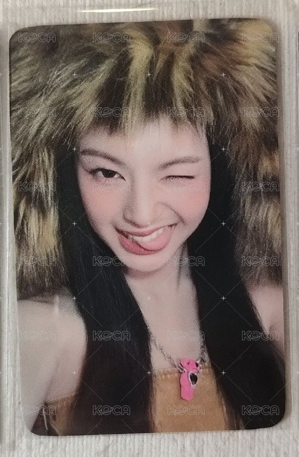 吐舌柒