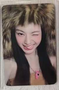 吐舌柒