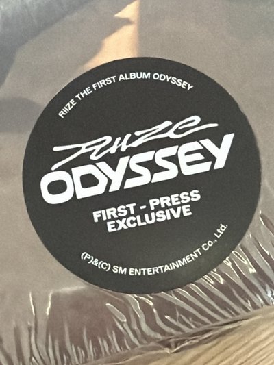 RIIZE 第一張正規專輯 ODYSSEY 未拆專 PACKAGE版本 UNIVERSE黑版