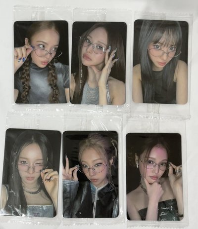 （現貨）眼鏡都市冷艷女 k4簽售