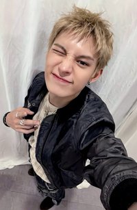 迷二 yzy 5.0 幸運卡 