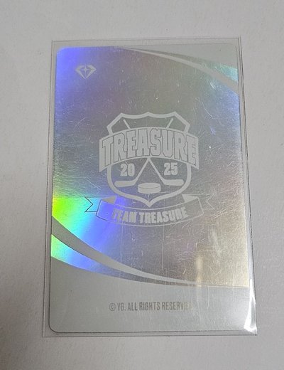 TREASURE 2025 SEASON’S GREETINGS ASAHI 