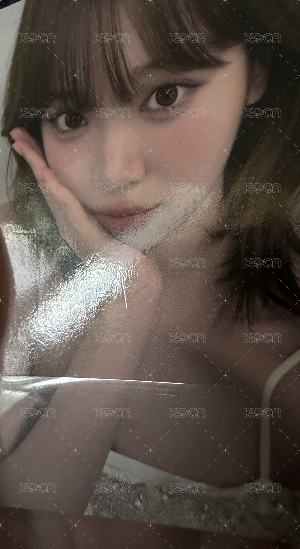 左 劃痕比較多
