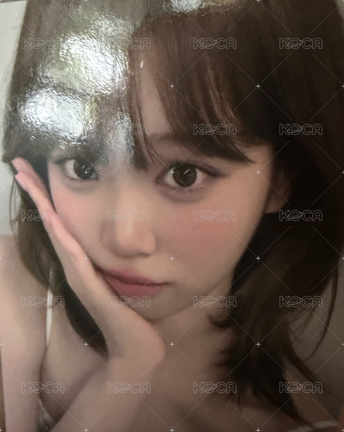 左 劃痕比較多