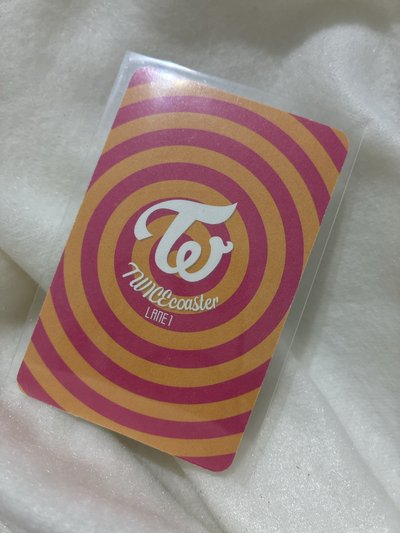 Momo TT閃卡