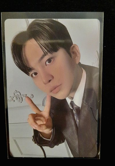 ATEEZ小卡區