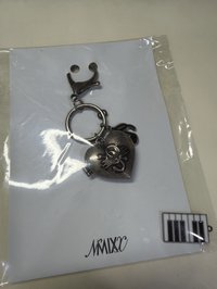 莉莉吊飾 有一個鬆脫 確認購買會協助修復