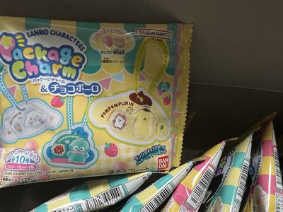 日本萬代 三麗鷗包裝吊飾 含軟糖 