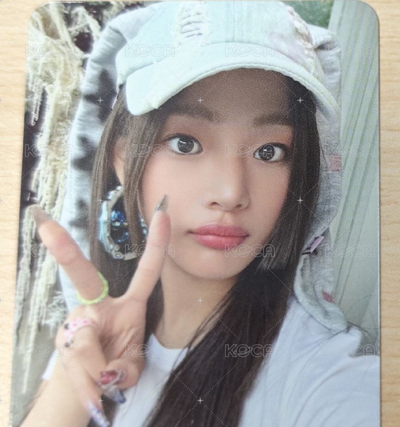 Minji 玟池