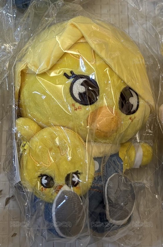菲坐姿娃