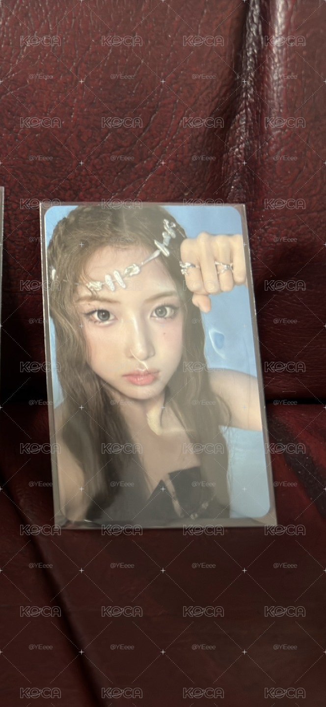 卡套卡 Jiwoo